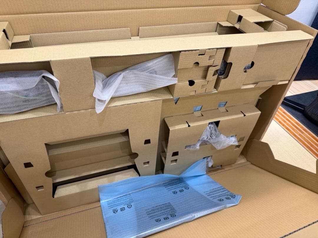 ディスプレイ・モニター本体 distinction EIZO FlexScan EV4340X 4K