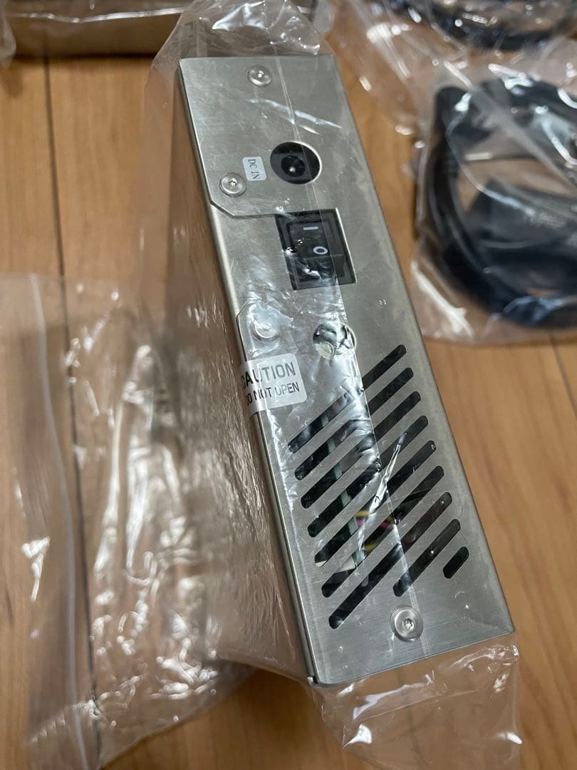 【美品】USHIO 紫外線照射　除菌装置 CARE222