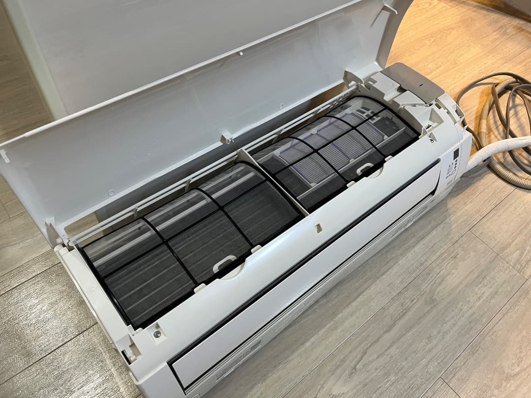 ＜室内機のみ。室外機と要同時購入＞DAIKIN 2023年購入 8畳用エアコン