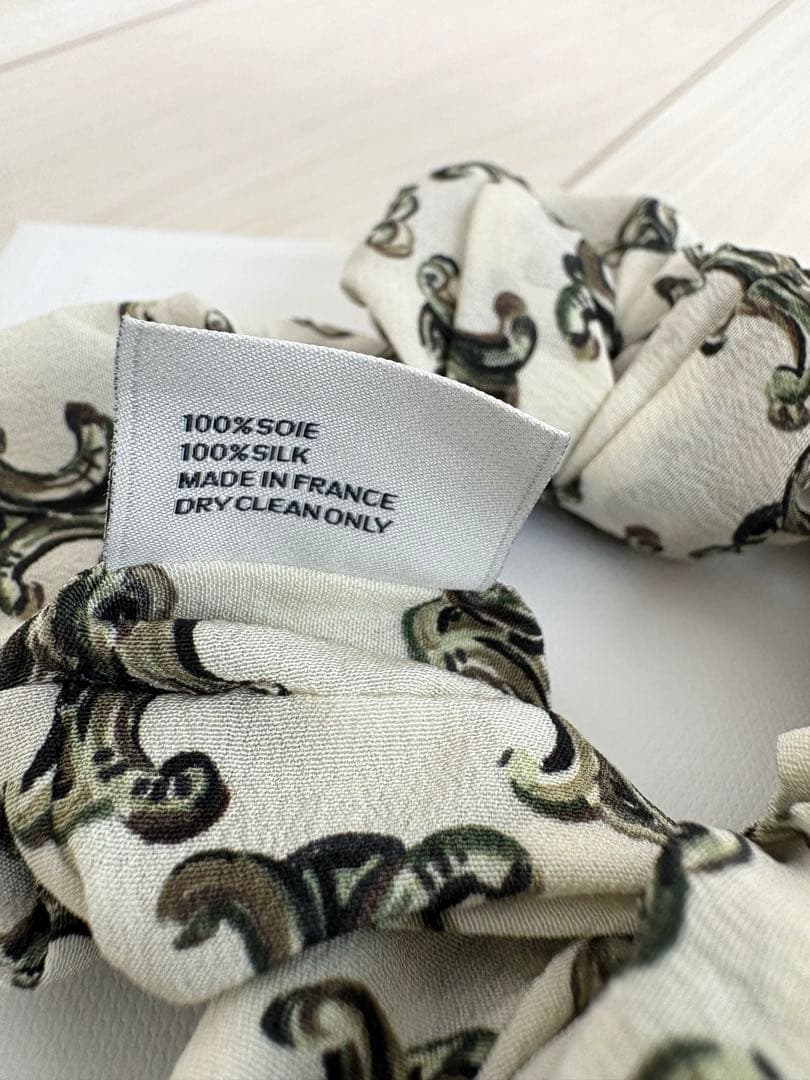 セリーヌ　シュシュ　ヘアゴム　モノグラム　美品　正規品