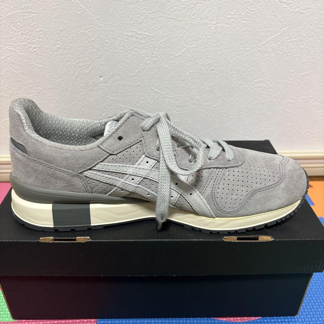 オニツカタイガー　タイガーアリー　グレー