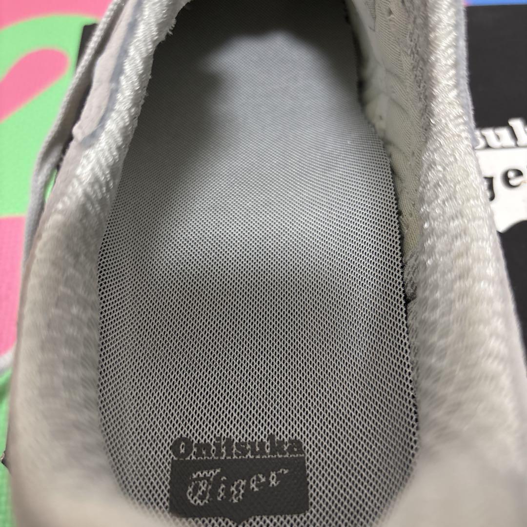 オニツカタイガー　タイガーアリー　グレー