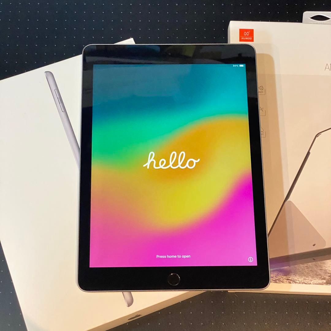 ケース付 iPad Wi-Fi 32GB MR7F2J/Aスペースグレイ第6世代