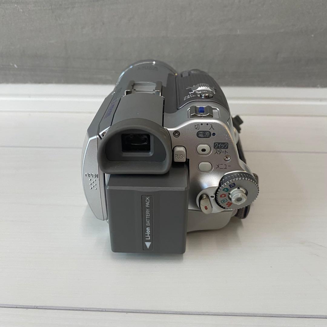 【美品】 Panasonic パナソニックNV-GS250-S ビデオカメラ