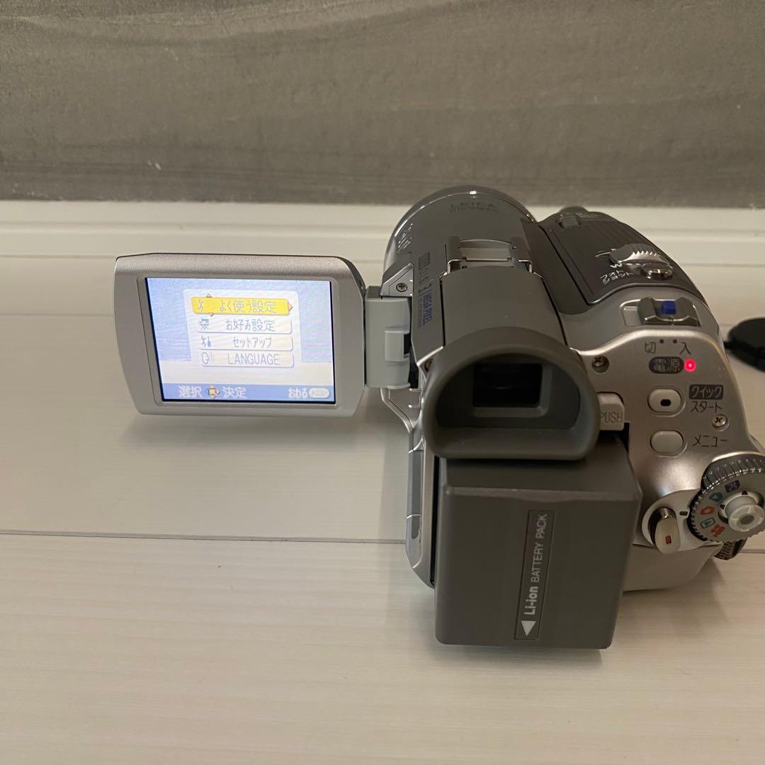 【美品】 Panasonic パナソニックNV-GS250-S ビデオカメラ