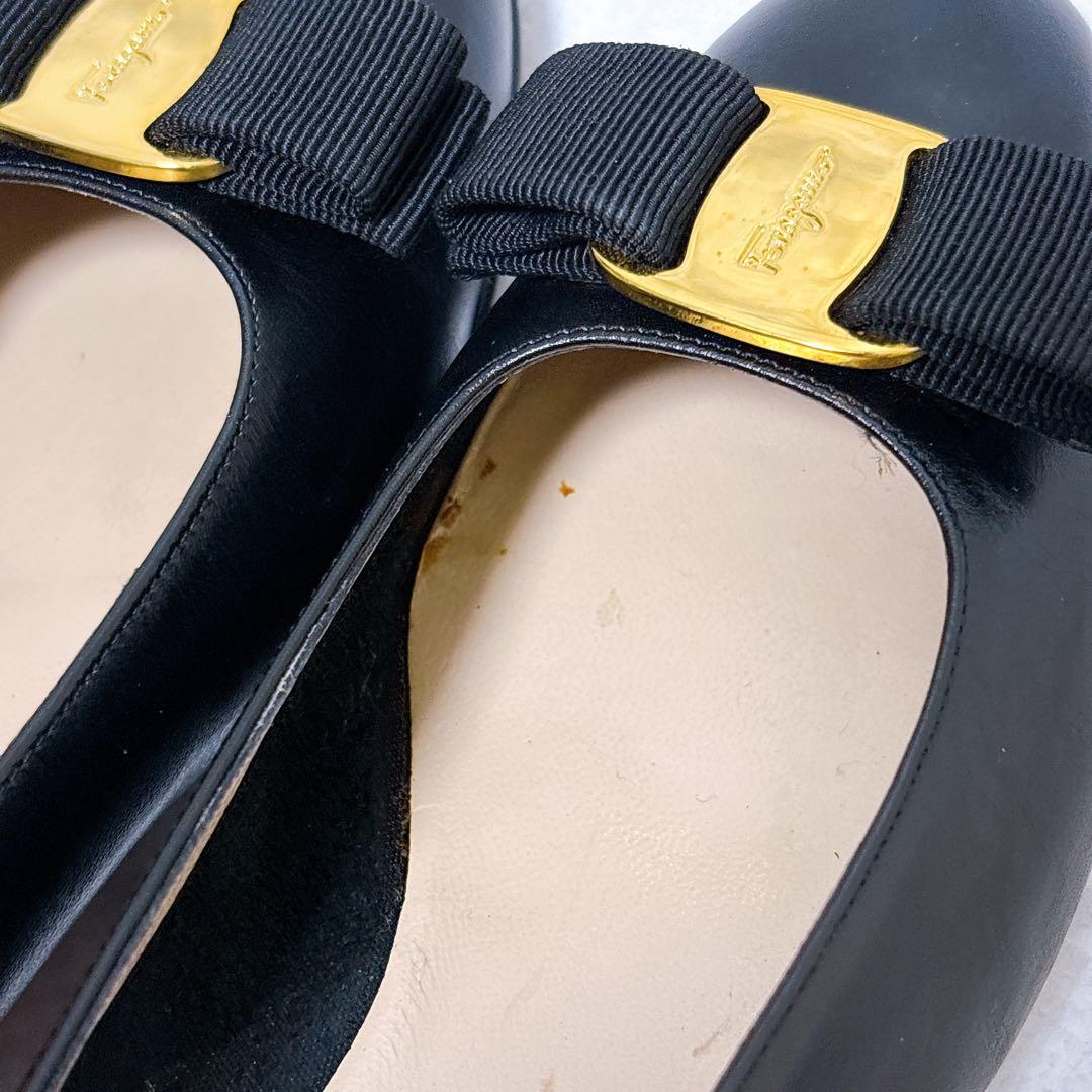 ⭐美品⭐フェラガモ パンプス ヴァラリボン 黒 ヒール 6 23㎝