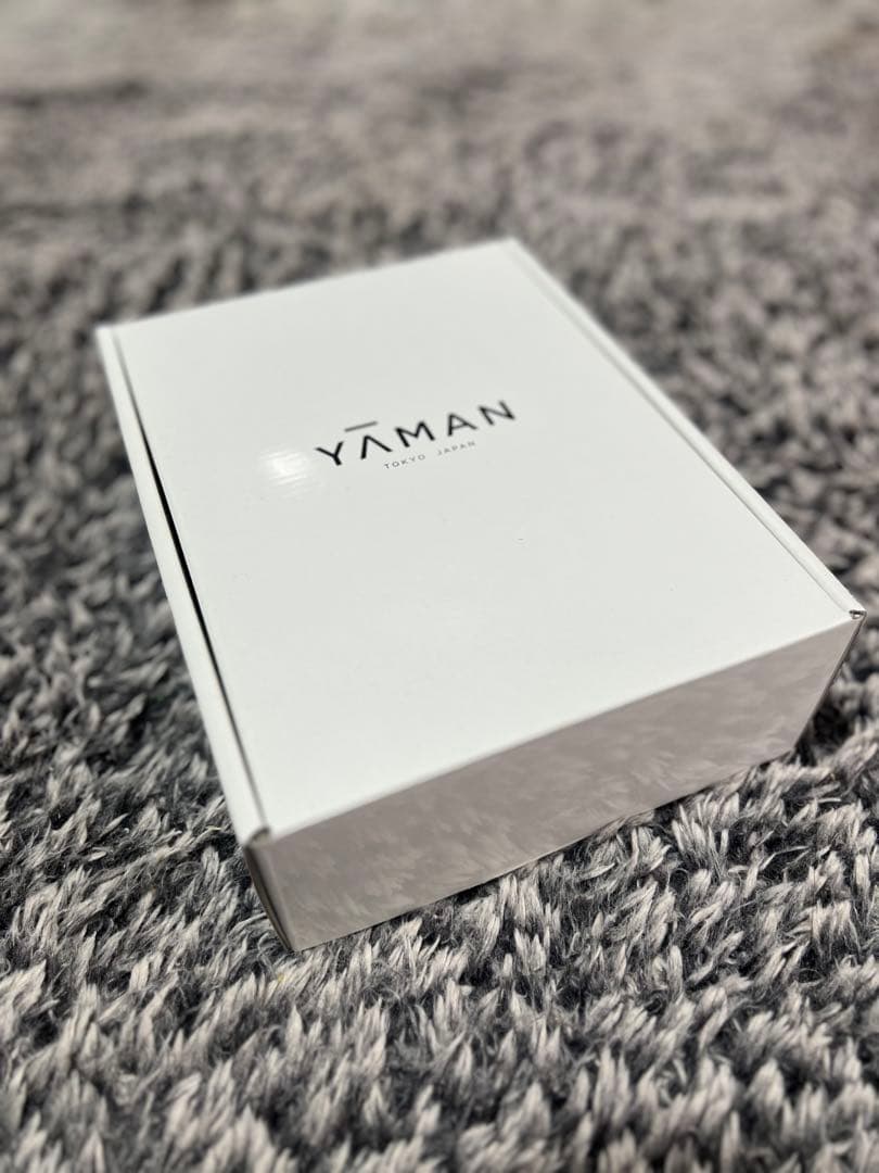 ◆ヤーマン 光美容器レイボーテRフラッシュシルキー STA210C ほぼ未使用