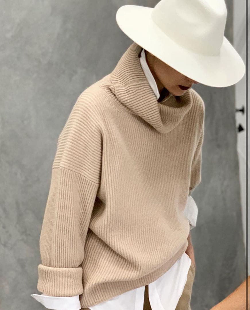 未使用級❣️Drawer 9G畦編みタートルネックニット ベージュS