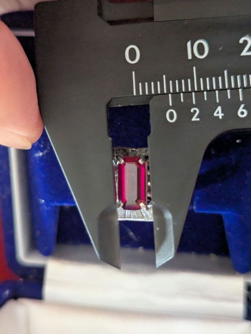 退院セール‼️バレンタイン値引き！ルビーの指輪1.35カラット写真も差替え