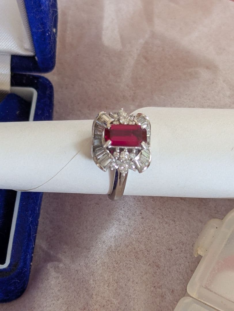 退院セール‼️バレンタイン値引き！ルビーの指輪1.35カラット写真も差替え
