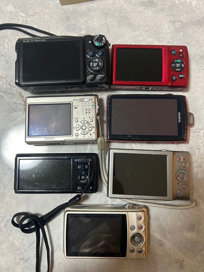 コンパクトデジカメ7台まとめ売り（ジャンク品）
