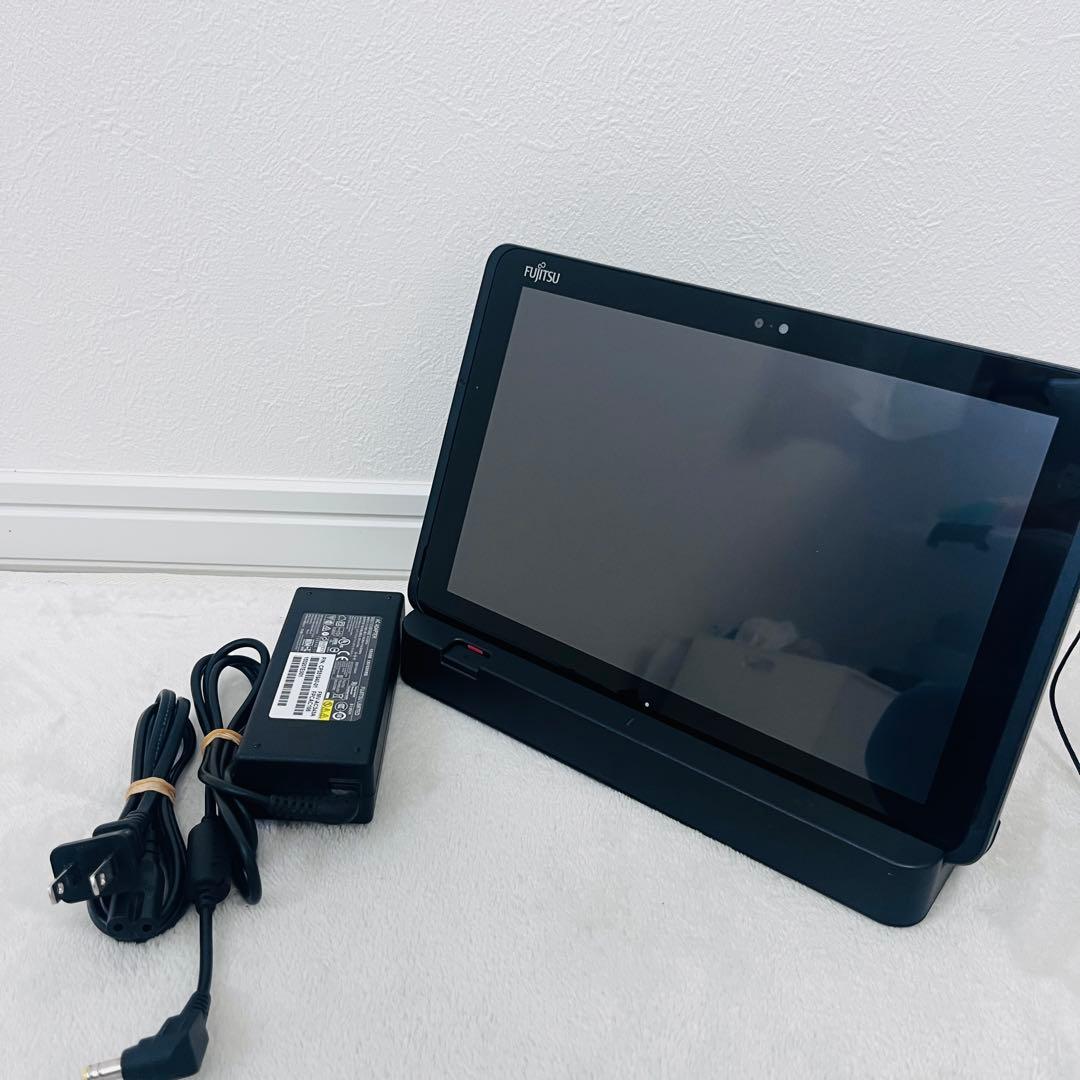超美品　FUJITSU ARROWS Tab Q508/SE farq18011