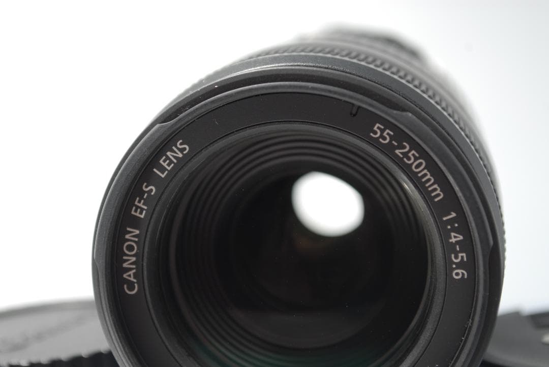 ☘️望遠レンズ✨極美品☘️Canon EFS 55-250mm IS