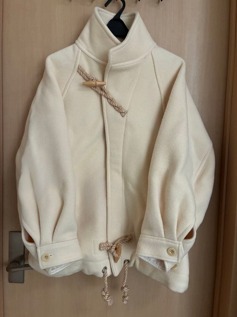 HYKE ダッフルコート　クリーム色