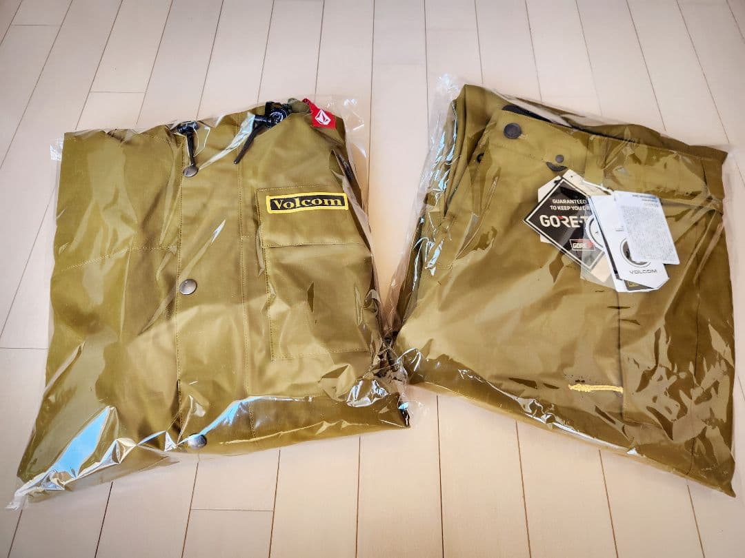 新品未開封✨ VOLCOM ボルコム LONGO GORE-TEX 上下セットL