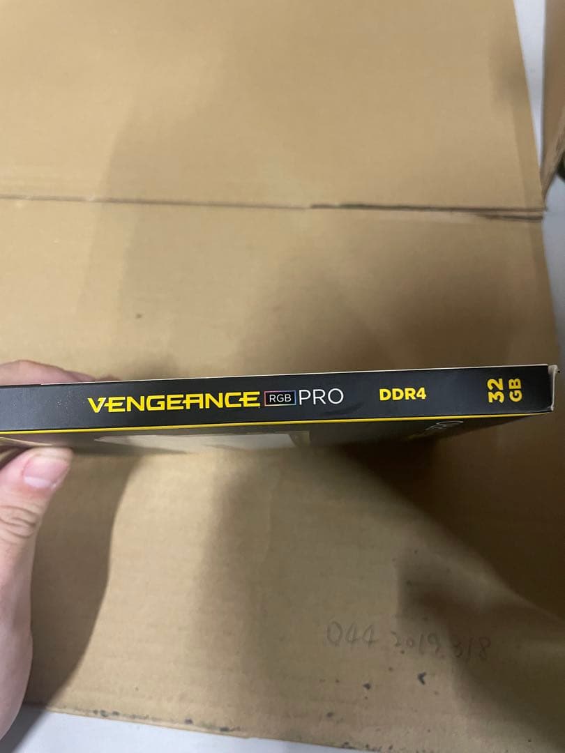 CORSAIR VENGANCE 32GBメモリ（16GB×2枚） ホワイト