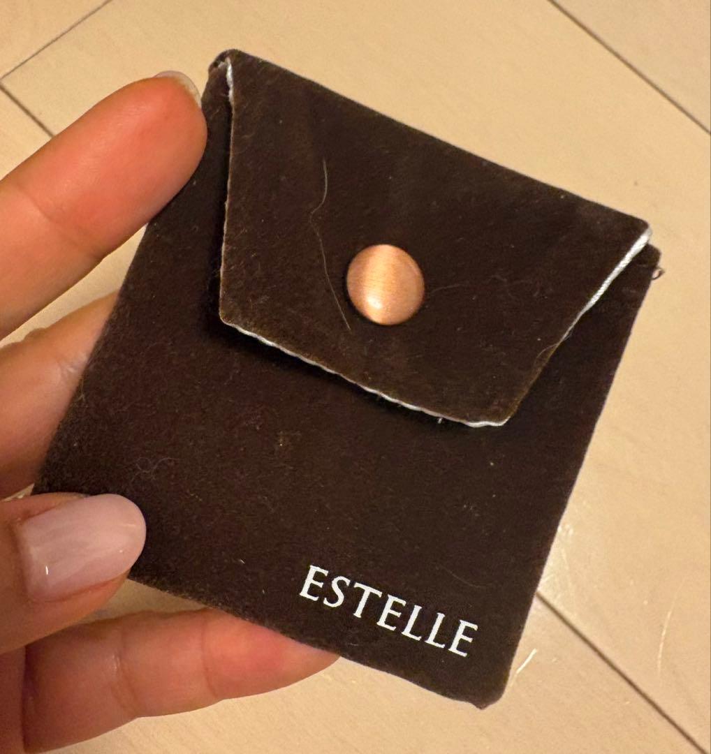 エステールK10WGエメラルド ダイヤモンド付き リング9号