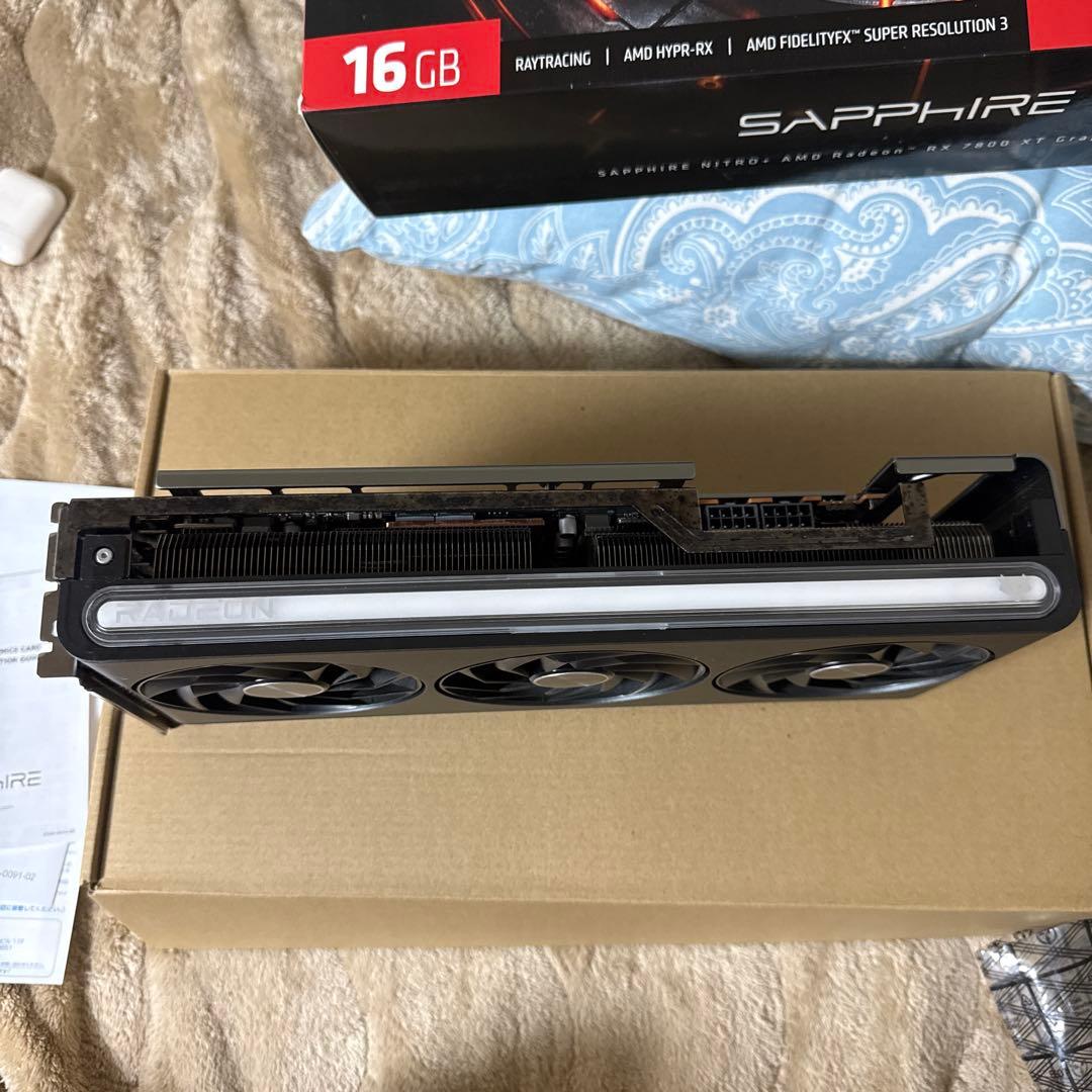 グラフィックボード・グラボ・ビデオカード Sapphire Radeon RX 7800 XT Nitro+ 16GB