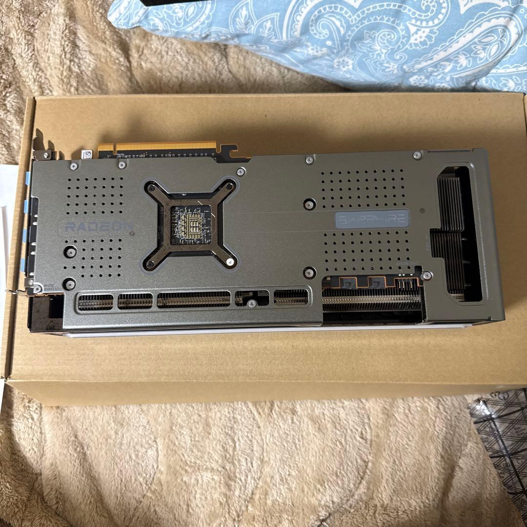 グラフィックボード・グラボ・ビデオカード Sapphire Radeon RX 7800 XT Nitro+ 16GB