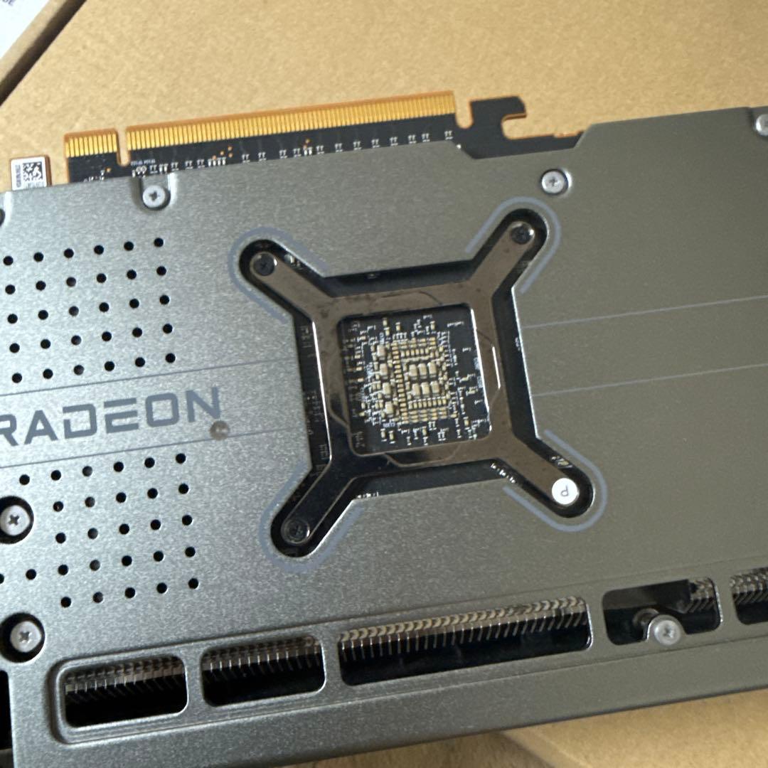 グラフィックボード・グラボ・ビデオカード Sapphire Radeon RX 7800 XT Nitro+ 16GB