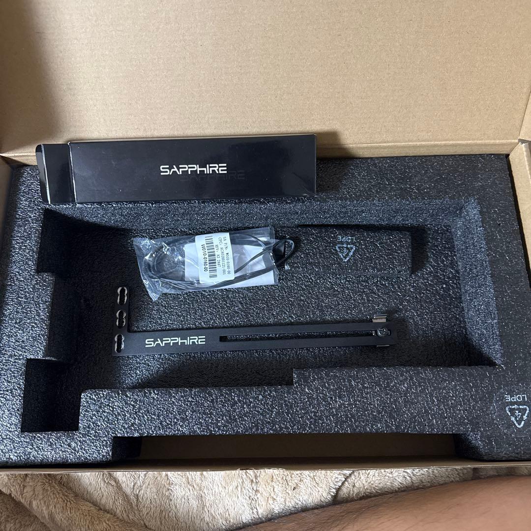 グラフィックボード・グラボ・ビデオカード Sapphire Radeon RX 7800 XT Nitro+ 16GB