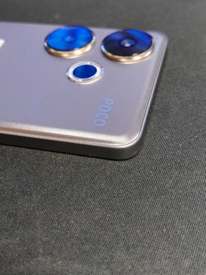 POCO F6 本体 8G.256GB ケース、フィルム付き　チタンカラー