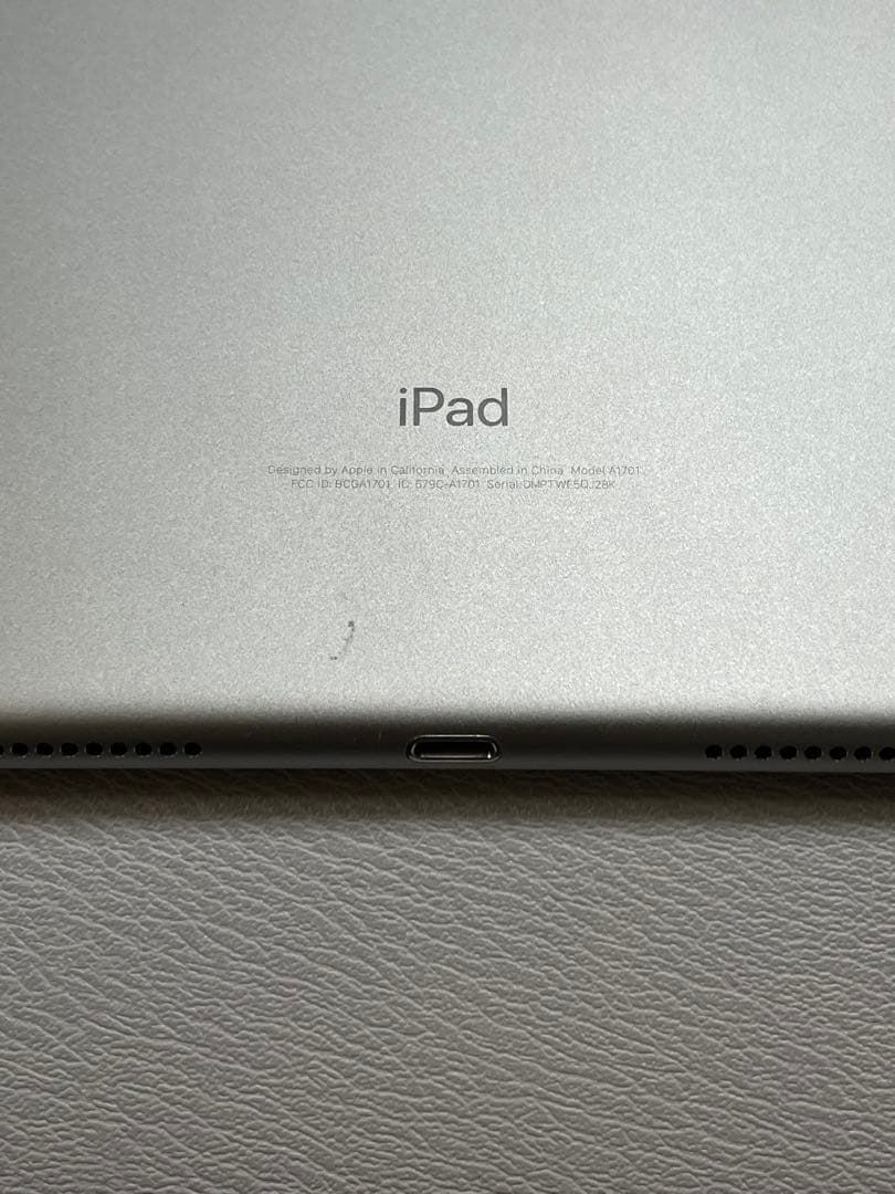 Apple iPad シルバー