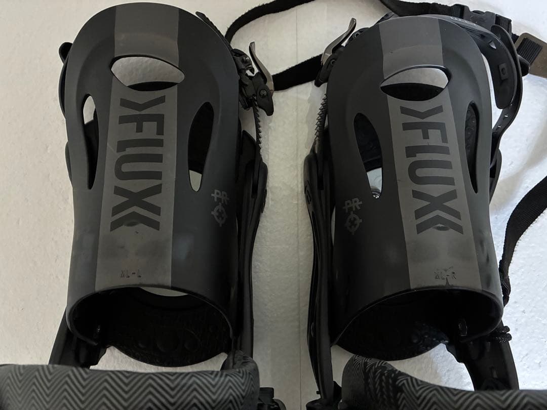 FLUX スノーボードビンディング ブラック　M/L (ディスク＆ビス付)