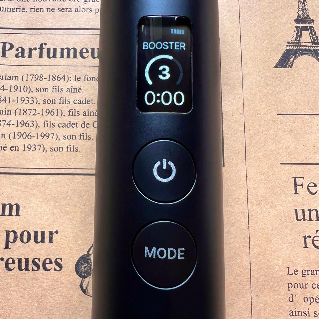 【美品】メディキューブ AGE-R ブースタープロ 美顔器 ブラック 箱付