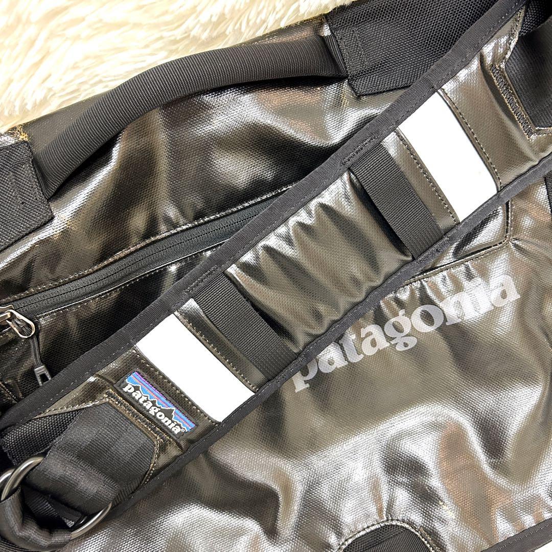 patagonia 大型メッセンジャーバッグ ブラックホール