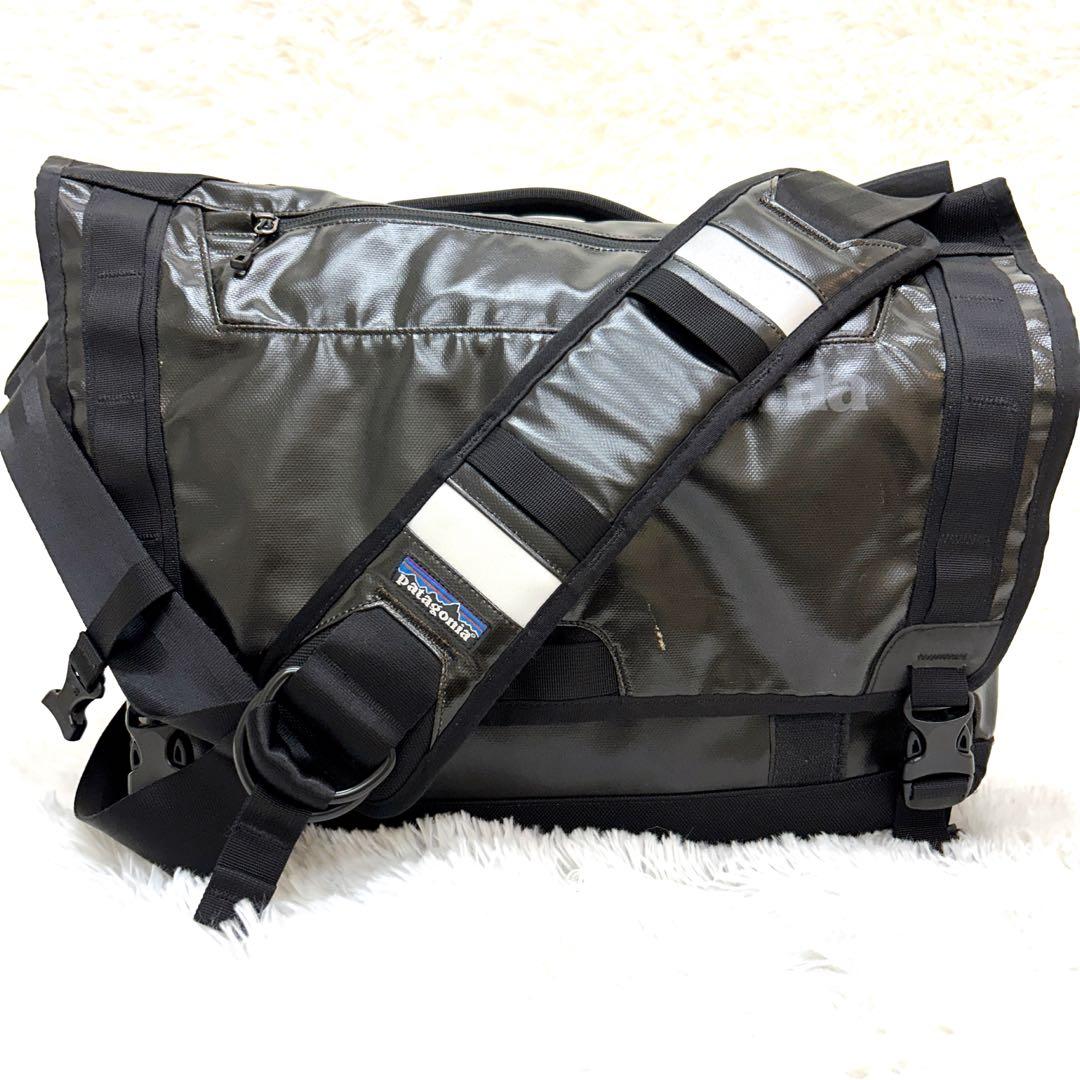 patagonia 大型メッセンジャーバッグ ブラックホール