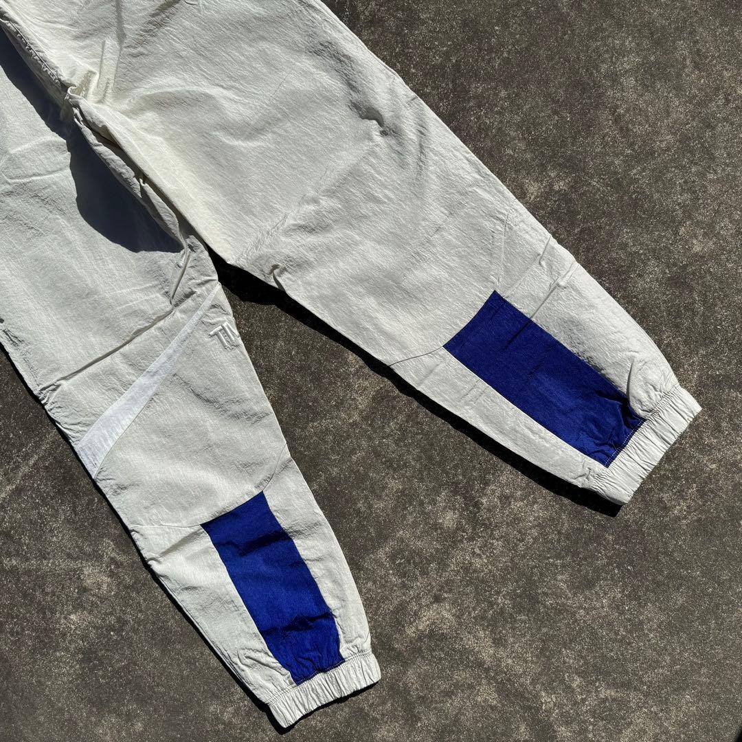 完売品 NIKE ナイキ ビッグスウッシュ ナイロン セットアップ 白 XL M