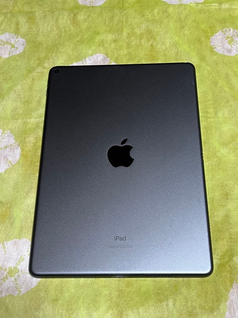 iPad Air3 WiFiモデル スペースグレー 64GB 箱付き 初期化済