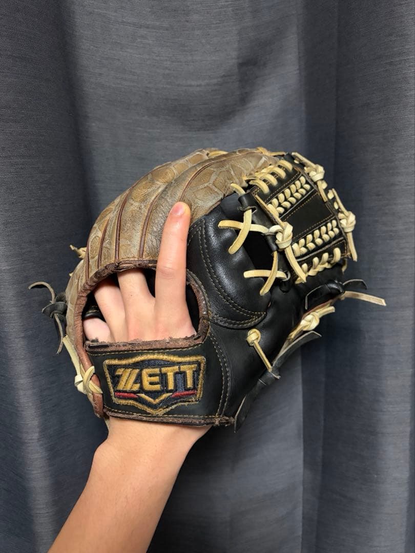 ZETTプロステイタス 硬式オーダー内野手用グローブ 即戦力‼️良型‼️佐藤印あり