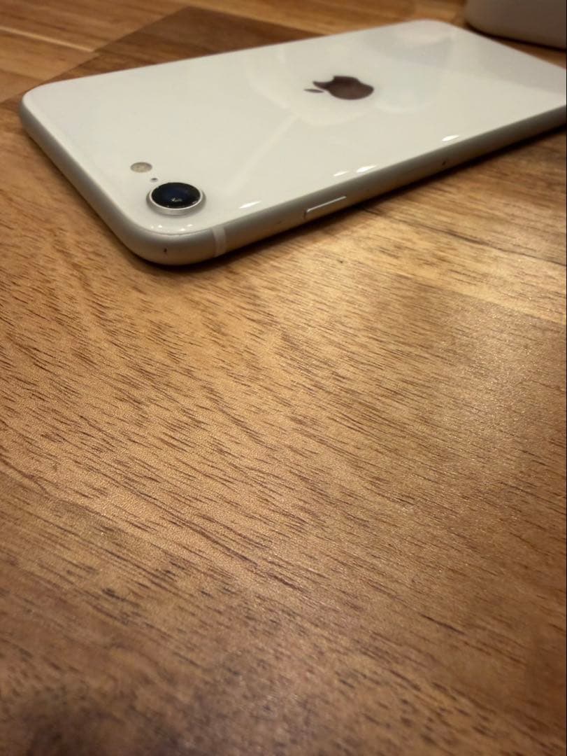 【画面割れ有り】iPhone SE 第2世代 (SE2) ホワイト 64GB