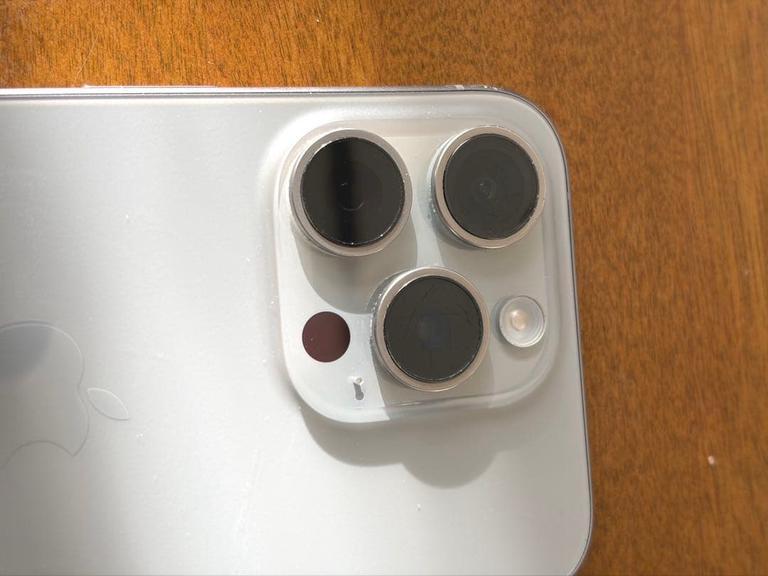 Apple iPhone 15 Pro SIMフリー 128GB 残量88%