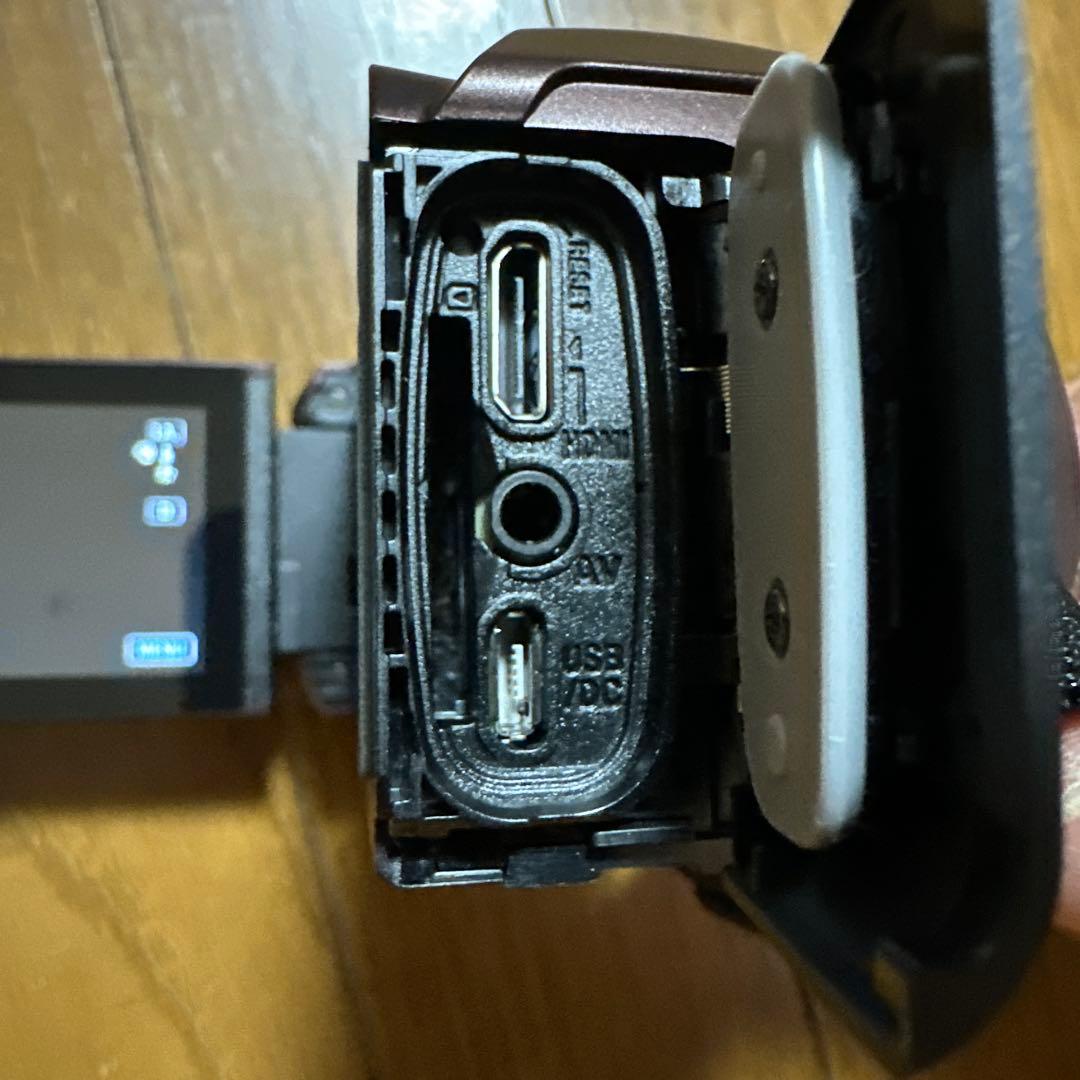 JVC ビデオカメラ EVERIO 防水 防塵 内蔵ブラウン GZ-R300-T