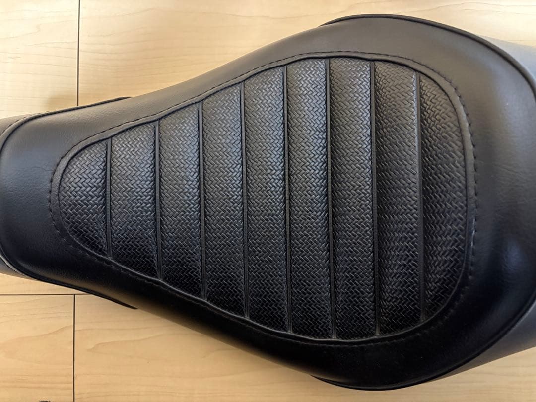 スーパーローシート　タック　04～スポーツスター【S-5625T】