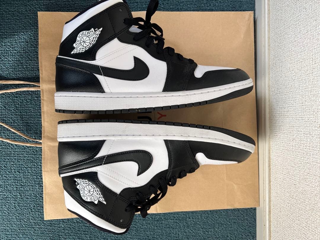 NIKE AIR JORDAN 1 MID ブラック ホワイト 28.5cm
