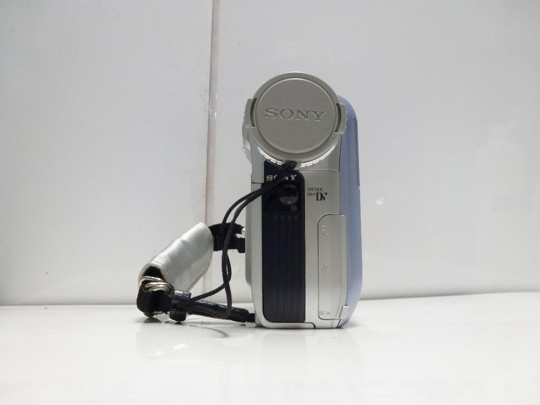 動作品Mini DV　ソニー　デジタルビデオカメラ　SONY DCR-PC105