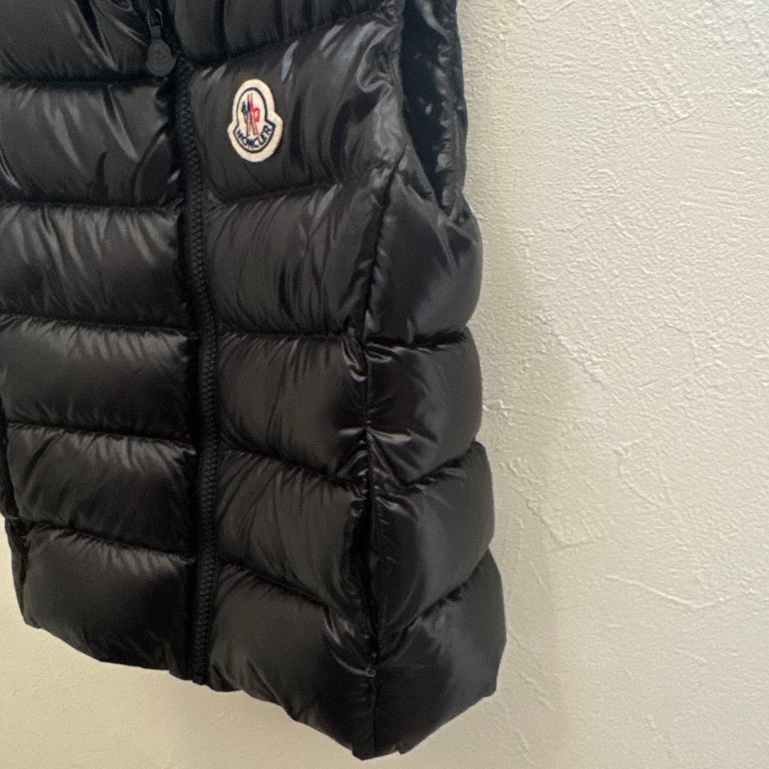 おしゃれキッズに♪モンクレール 130ダウンベスト☆ブラック