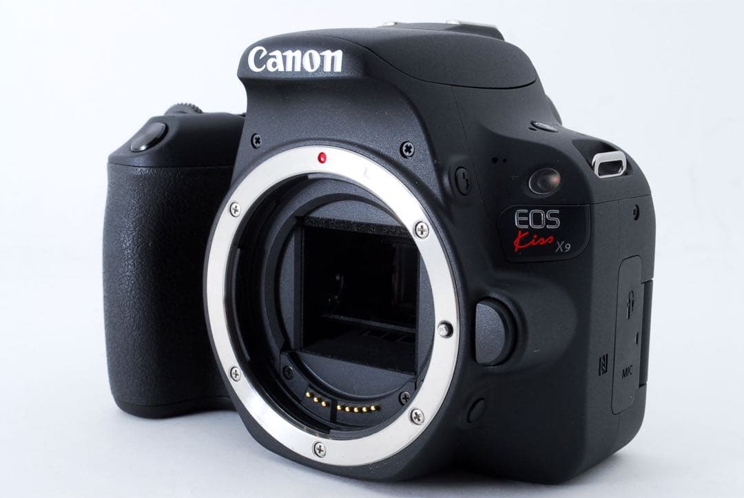 キャノン☆美品☆canon kiss x9標準&望遠&単焦点トリプルレンズセット