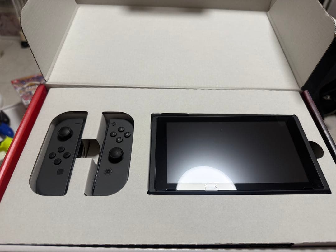 【早い者勝ち】Nintendo Switch 本体 + ゲーム8本セット