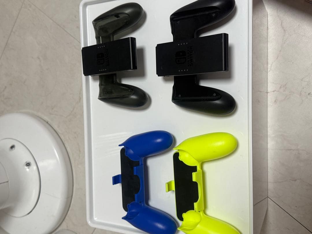 【早い者勝ち】Nintendo Switch 本体 + ゲーム8本セット