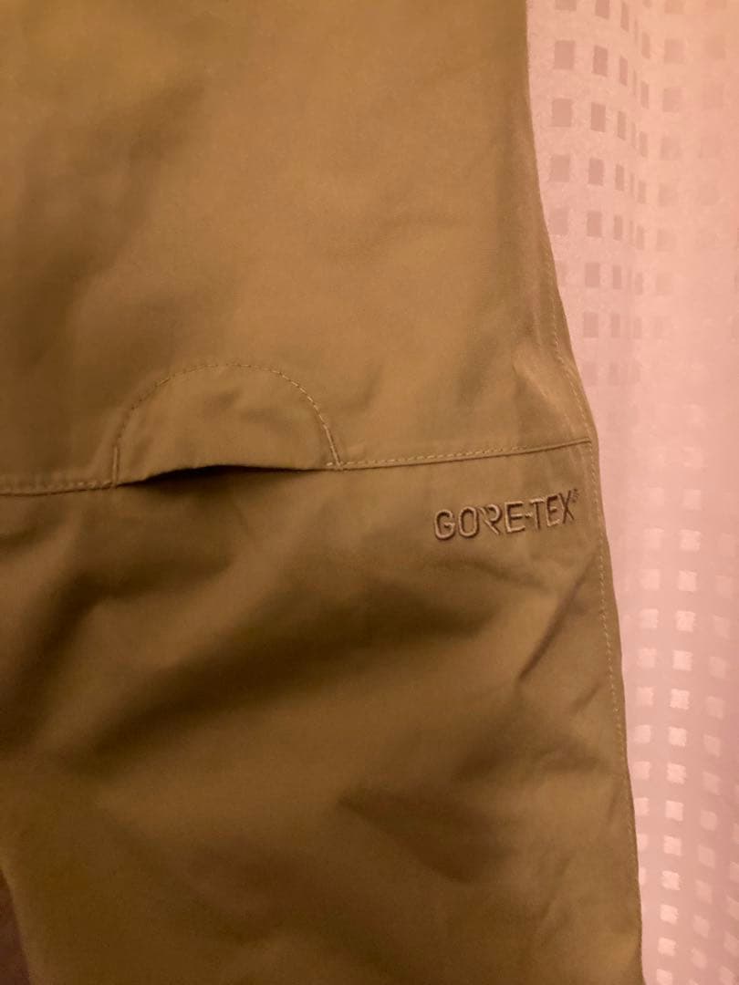 Burton バートン✴︎上下セット✴︎スノーボードウェア　✴︎カモフラ迷彩