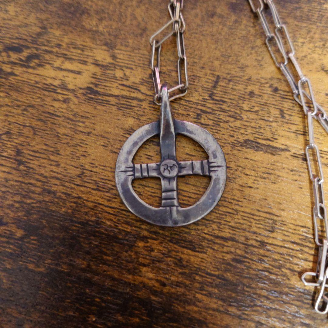 REDMOON　レッドムーン　ネックレス