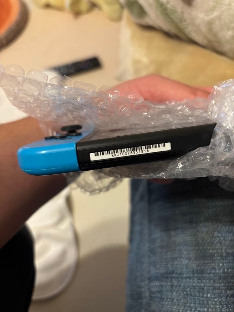 Nintendo Switch本体•写真の付属品付　箱無し