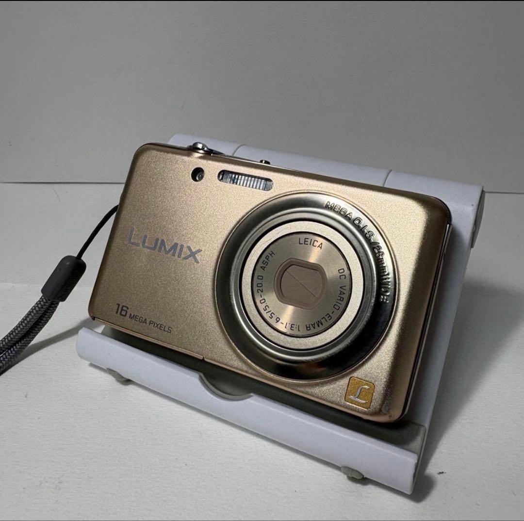 美品 Panasonic LUMIX DMC-FH7 付属有 コンデジ