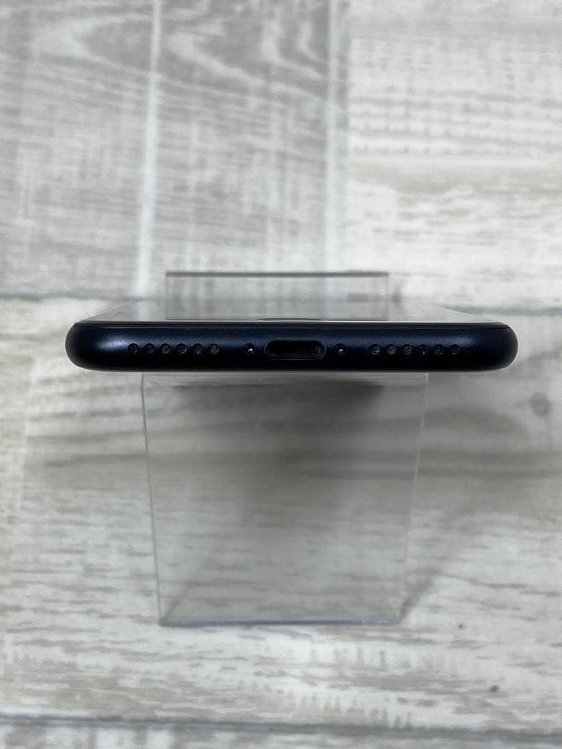 Apple iPhoneSE MX9R2J/A （第二世代）64GB ブラック