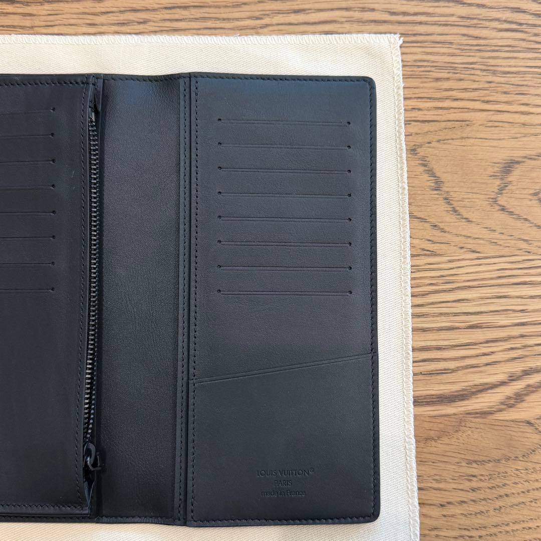 VUITTON ポルトフォイユ・ブラザ